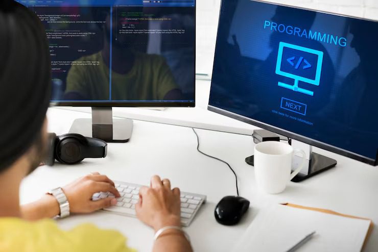 Contributions des développeurs web externalisés dans les projets e-commerce