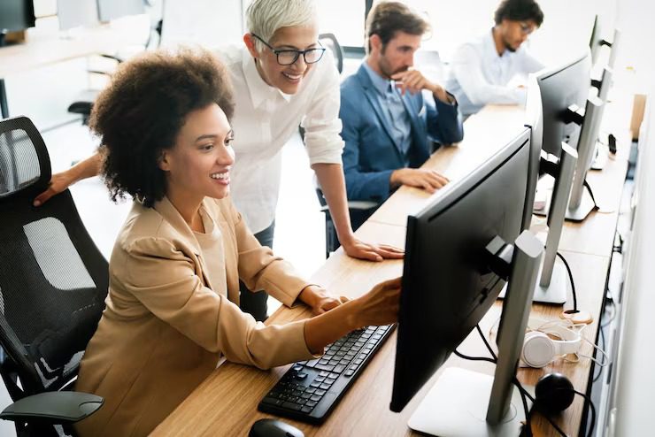 Pourquoi faire appel à un partenaire comme Neoshore pour votre BPO informatique 
